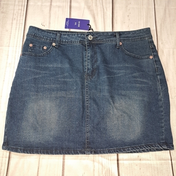 3 FOR $12 SALE ChouYatou Denim Skirt See Size Measurement in Photos XXL on Tag - Picture 1 of 6